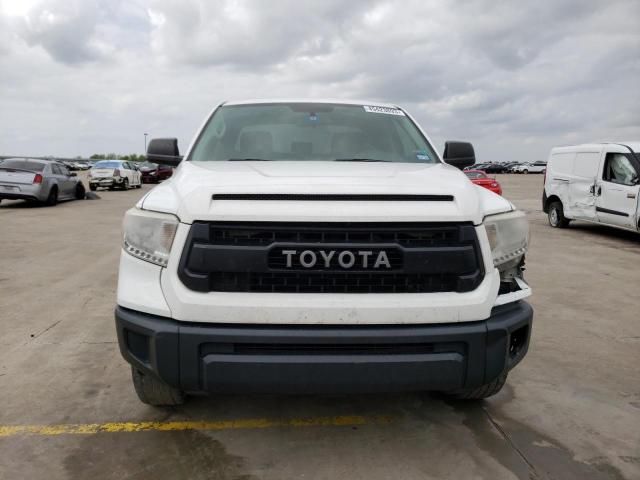 5TFRM5F19GX106165 - 2016 TOYOTA TUNDRA DOUBLE CAB SR/SR5 WHITE photo 5