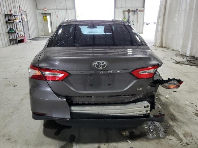 4T1B11HK2JU677820 - 2018 TOYOTA CAMRY L GRAY photo 6