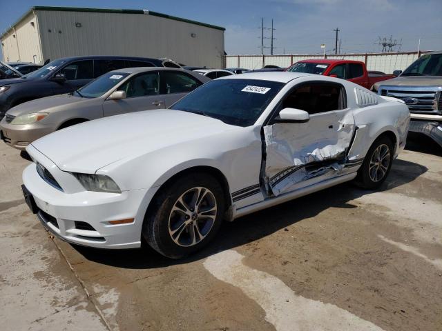 1ZVBP8AM6E5301710 - 2014 FORD MUSTANG WHITE photo 1