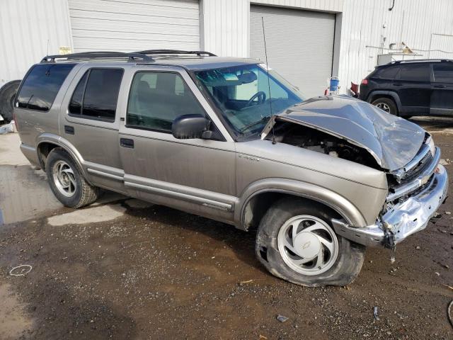 1GNDT13W812148036 - 2001 CHEVROLET BLAZER TAN photo 4