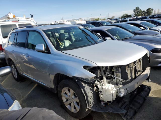 5TDZK3EH6BS041086 - 2011 TOYOTA HIGHLANDER BASE SILVER photo 4