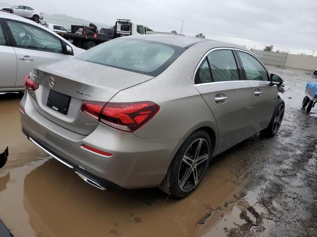 WDD3G4FB7KW014024 - 2019 MERCEDES-BENZ A 220 4MATIC BEIGE photo 3