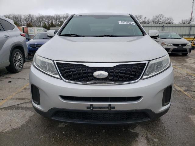 5XYKT3A63FG557721 - 2015 KIA SORENTO LX SILVER photo 5