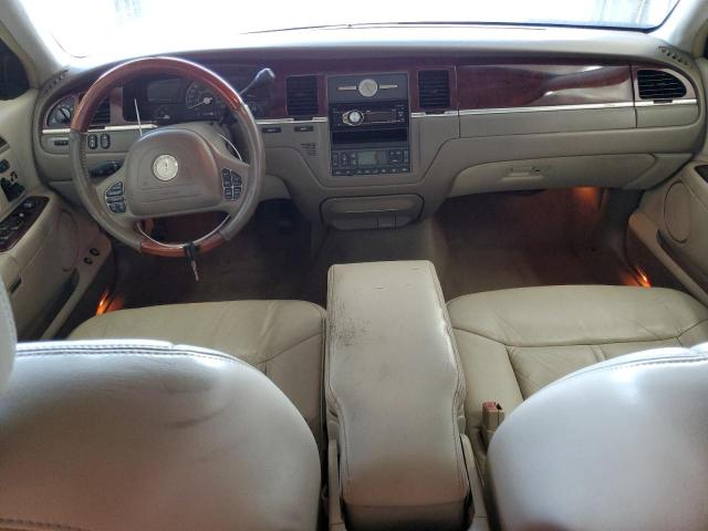 1LNHM83W63Y643332 - 2003 LINCOLN TOWN CARTIER CREAM photo 8