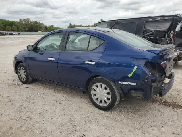 3N1CN7AP5JL805776 - 2018 NISSAN VERSA S BLUE photo 2