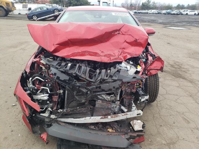 JTDKARFP0J3099031 - 2018 TOYOTA PRIUS PRIM წითელი ფოტო 5