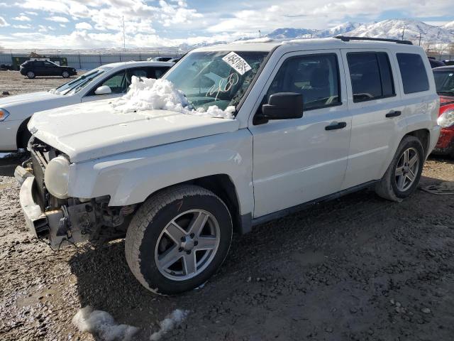 1J8FF48W98D541196 - 2008 JEEP PATRIOT LIMITED WHITE photo 1