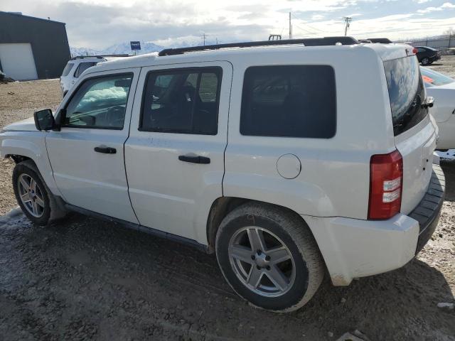 1J8FF48W98D541196 - 2008 JEEP PATRIOT LIMITED WHITE photo 2