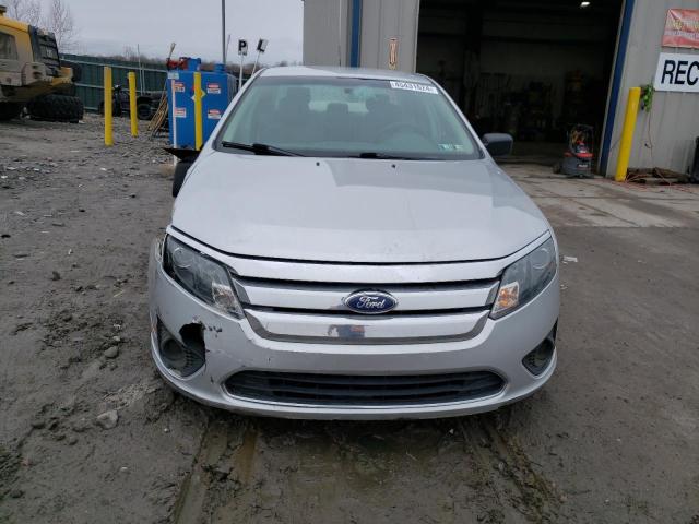 3FAHP0GA5CR134526 - 2012 FORD FUSION S SILVER photo 5