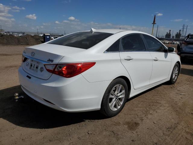 5NPEB4AC5CH485694 - 2012 HYUNDAI SONATA GLS WHITE photo 3