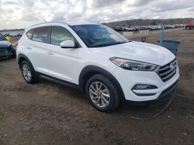 KM8J33A40GU114643 - 2016 HYUNDAI TUCSON LIMITED WHITE photo 4