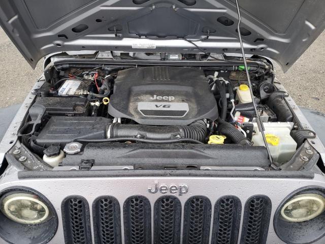 1C4BJWDG4HL636320 - 2017 JEEP WRANGLER U SPORT SILVER photo 12