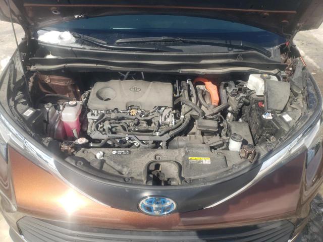 5TDYSKFC9MS004769 - 2021 TOYOTA SIENNA XLE BROWN photo 11