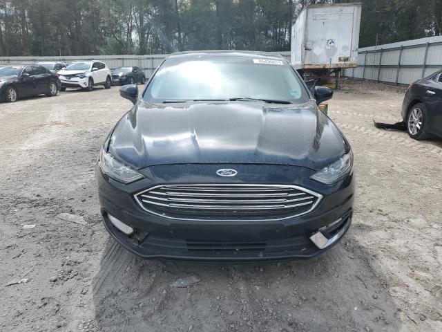 3FA6P0HDXJR259034 - 2018 FORD FUSION SE BLACK photo 5