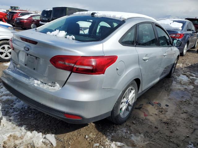 1FADP3F21JL253177 - 2018 FORD FOCUS SE SILVER photo 3