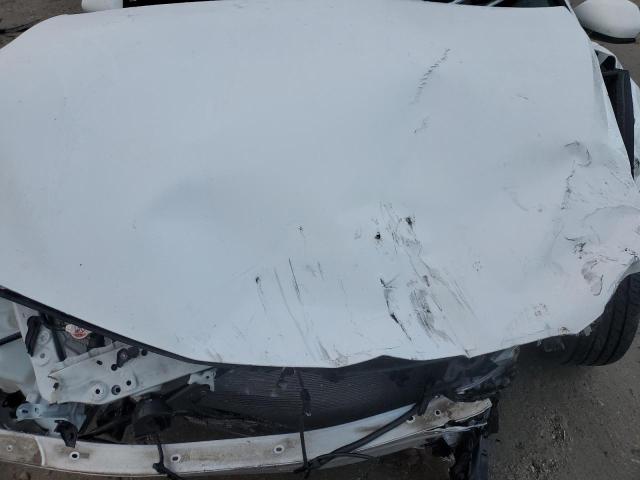 4T1B11HK4KU295046 - 2019 TOYOTA CAMRY L WHITE photo 11