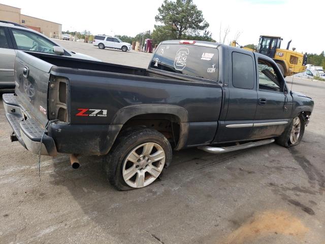 2GTEK19B151224657 - 2005 GMC NEW SIERRA K1500 GRAY photo 3