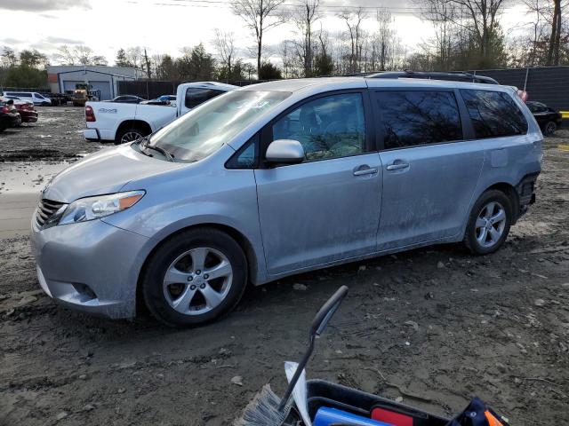 2013 TOYOTA SIENNA LE, 