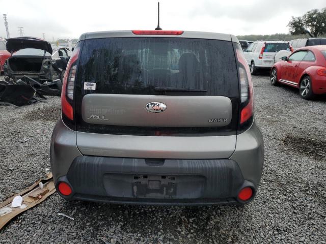 KNDJN2A21F7130113 - 2015 KIA SOUL GRAY photo 6