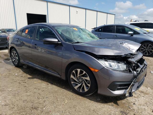 19XFC2F79JE002128 - 2018 HONDA CIVIC EX GRAY photo 4