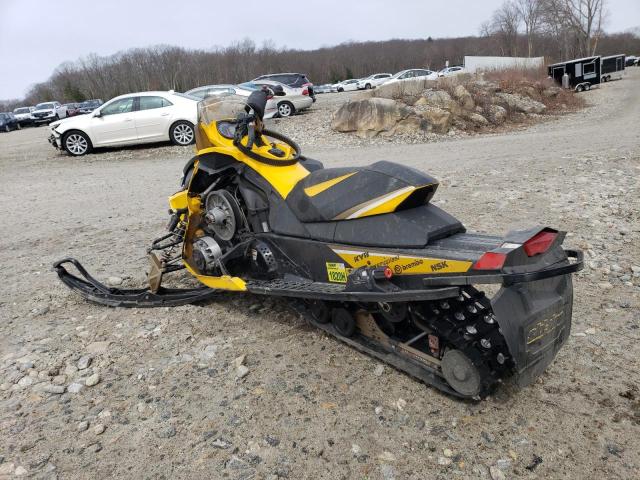 2BPSMXCD4CV000329 - 2012 SKI DOO SNOWBMOBIL YELLOW photo 3