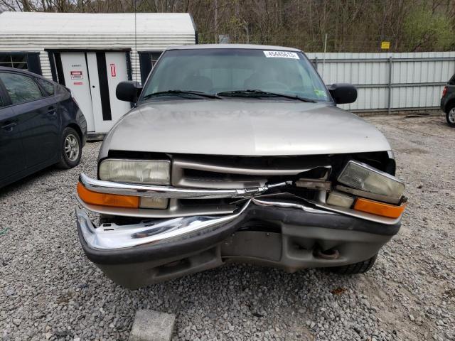 1GNDT13W8Y2197635 - 2000 CHEVROLET BLAZER TAN photo 5