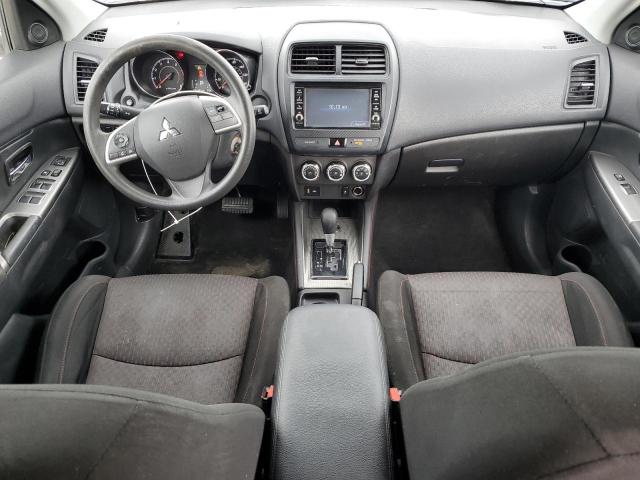 JA4AR3AU6KU011006 - 2019 MITSUBISHI OUTLANDER ES SILVER photo 8