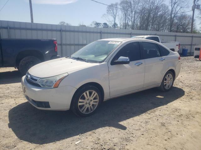 1FAHP3HNXBW132561 - 2011 FORD FOCUS SEL WHITE photo 1