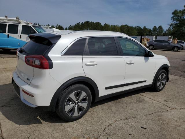 KNDCB3LC4J5202004 - 2018 KIA NIRO FE WHITE photo 3