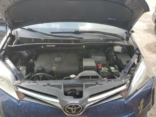 5TDYZ3DC0KS019288 - 2019 TOYOTA SIENNA XLE BLUE photo 12