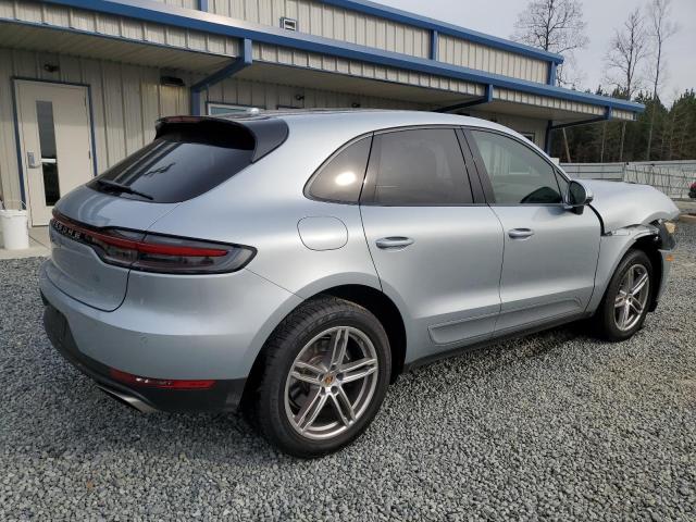 WP1AA2A52LLB05549 - 2020 PORSCHE MACAN SILVER photo 3