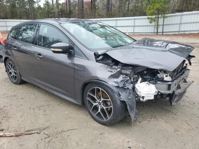 1FADP3K27GL224412 - 2016 FORD FOCUS SE CHARCOAL photo 4