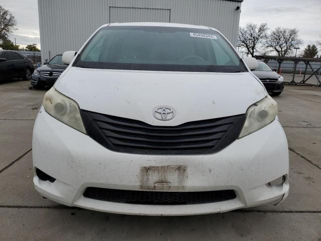 5TDKA3DC5CS010939 - 2012 TOYOTA SIENNA BASE WHITE photo 5