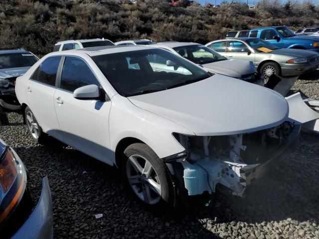 4T1BF1FKXDU278999 - 2013 TOYOTA CAMRY L WHITE photo 4