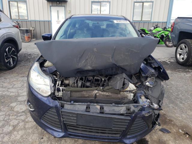 1FAHP3K26CL113474 - 2012 FORD FOCUS SE BLUE photo 5