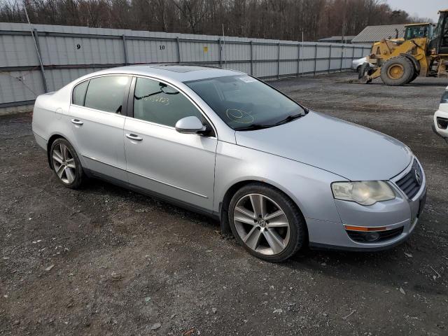 WVWJM7AN4AE076241 - 2010 VOLKSWAGEN PASSAT KOMFORT SILVER photo 4