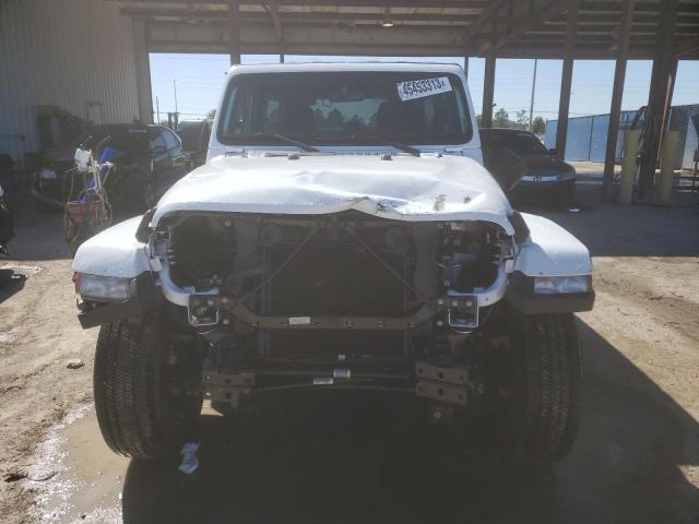 1C4HJXENXPW601162 - 2023 JEEP WRANGLER SAHARA WHITE photo 5