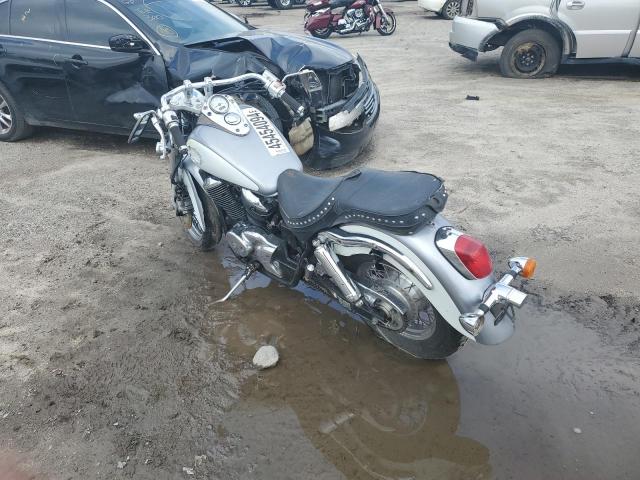 JH2RC44611K503179 - 2001 HONDA VT750 CD2 TWO TONE photo 3