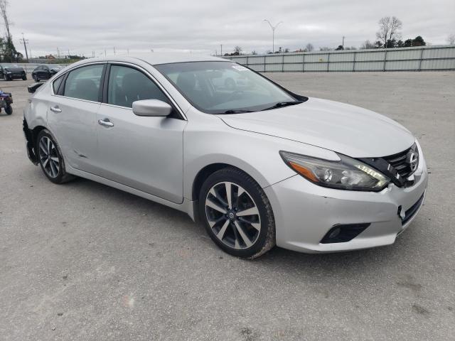 1N4AL3AP9HC117794 - 2017 NISSAN ALTIMA 2.5 SILVER photo 4