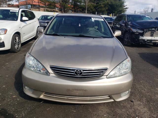 4T1BE30K15U072222 - 2005 TOYOTA CAMRY LE TAN photo 5