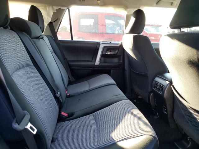 JTEBU5JR1J5548130 - 2018 TOYOTA 4RUNNER SR5/SR5 PREMIUM GRAY photo 10