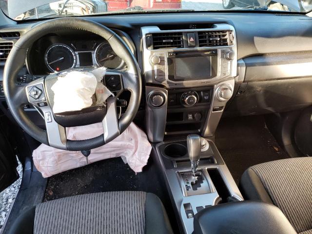 JTEBU5JR1J5548130 - 2018 TOYOTA 4RUNNER SR5/SR5 PREMIUM GRAY photo 8