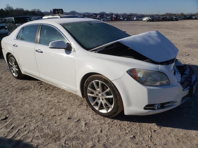 1G1ZE5EB2AF203835 - 2010 CHEVROLET MALIBU LTZ თეთრი ფოტო 4