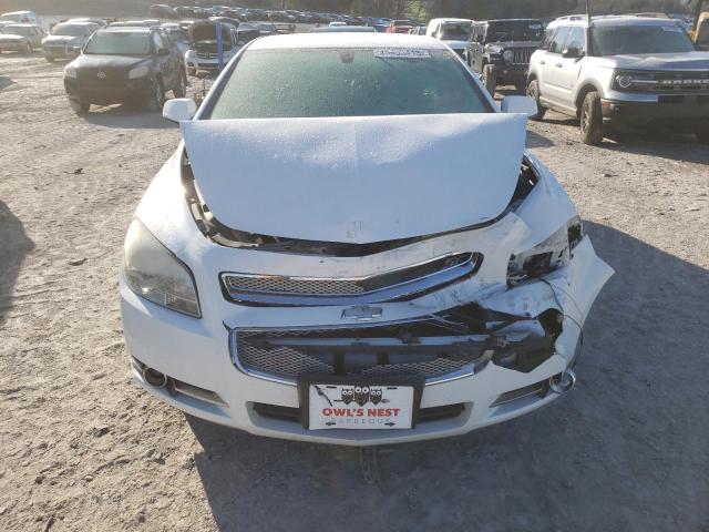 1G1ZE5EB2AF203835 - 2010 CHEVROLET MALIBU LTZ თეთრი ფოტო 5