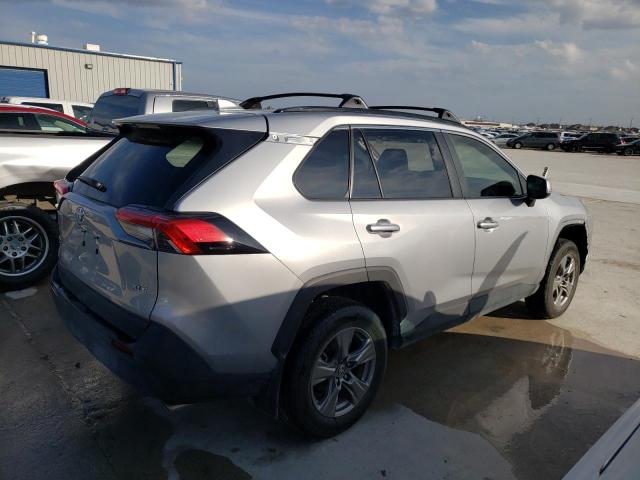 2T3W1RFV5RC254134 - 2024 TOYOTA RAV4 XLE SILVER photo 3