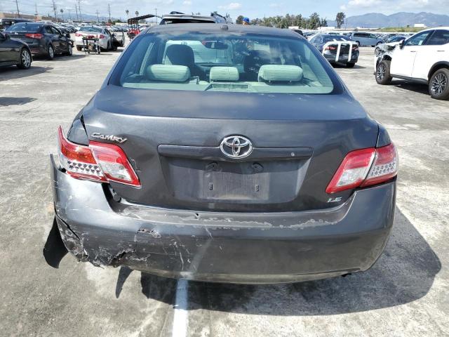 4T1BF3EK6BU164573 - 2011 TOYOTA CAMRY BASE GRAY photo 6