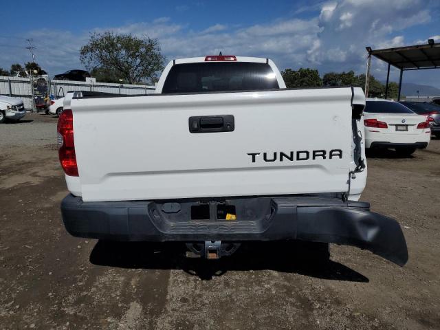 5TFTY5F14LX011159 - 2020 TOYOTA TUNDRA DOUBLE CAB SR/SR5 WHITE photo 6