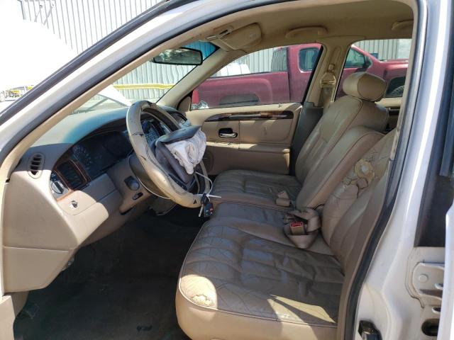 1LNFM81W4WY626821 - 1998 LINCOLN TOWN CAR EXECUTIVE WHITE photo 7
