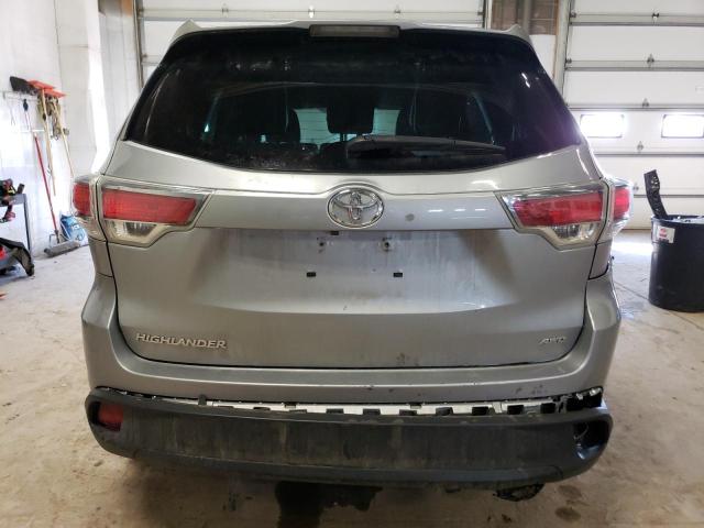 5TDBKRFH8GS245382 - 2016 TOYOTA HIGHLANDER LE SILVER photo 6