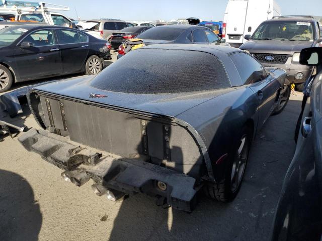 1G1YY22G845125699 - 2004 CHEVROLET CORVETTE GRAY photo 3